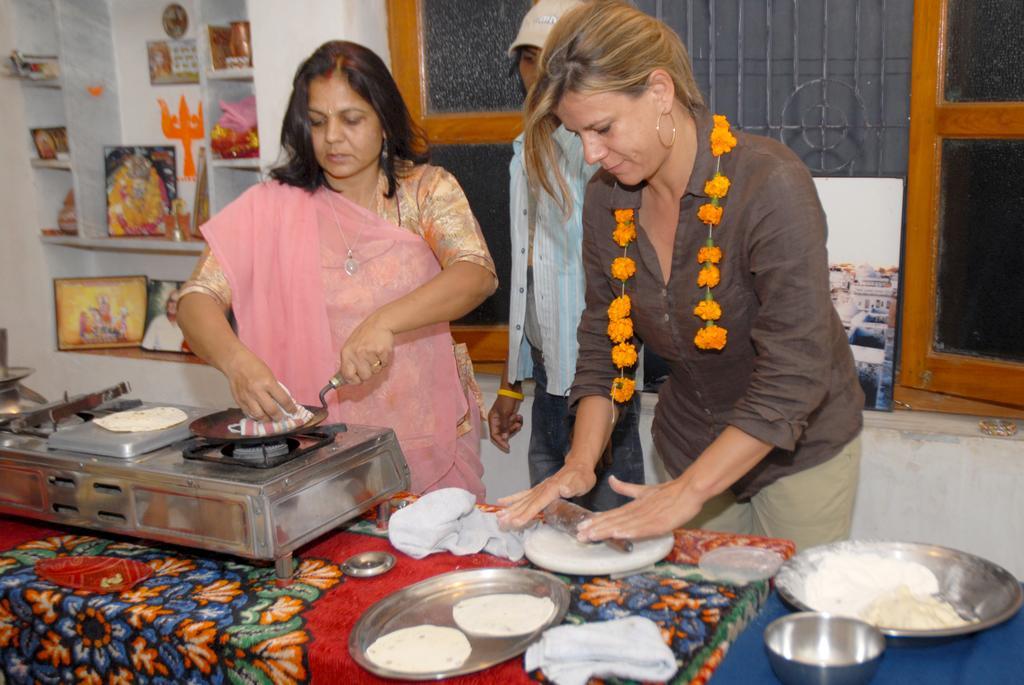 Pushkar Cooking Art And Home Stay Buitenkant foto